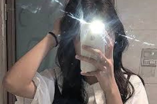 中年演员塌房天花板带亲闺女当出轨遮羞布